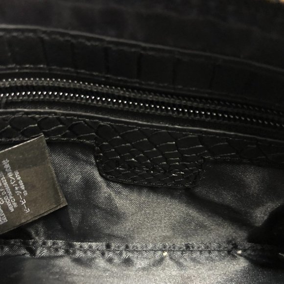 Bebe Black Faux Leather Gold Chain Wristlet - Picture 4 of 5